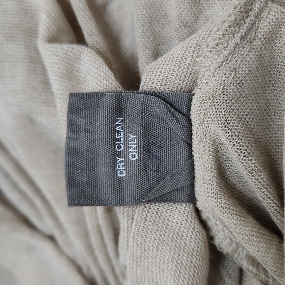 🔥ABSOLUTE FINAL💲⬇️Ryu Sheer Beige Top W/ Flower Appliqués, Size L ~ VGUC - Picture 7 of 8